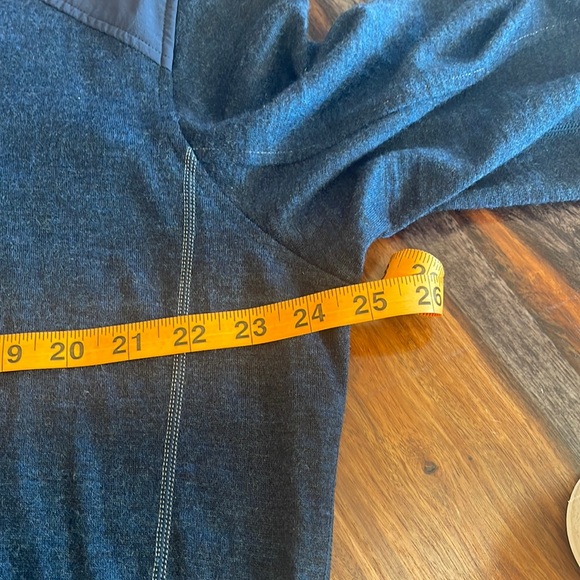 Kuhl Born in the Mountains men’s LS. More towards fitted. NWOT - Picture 3 of 8